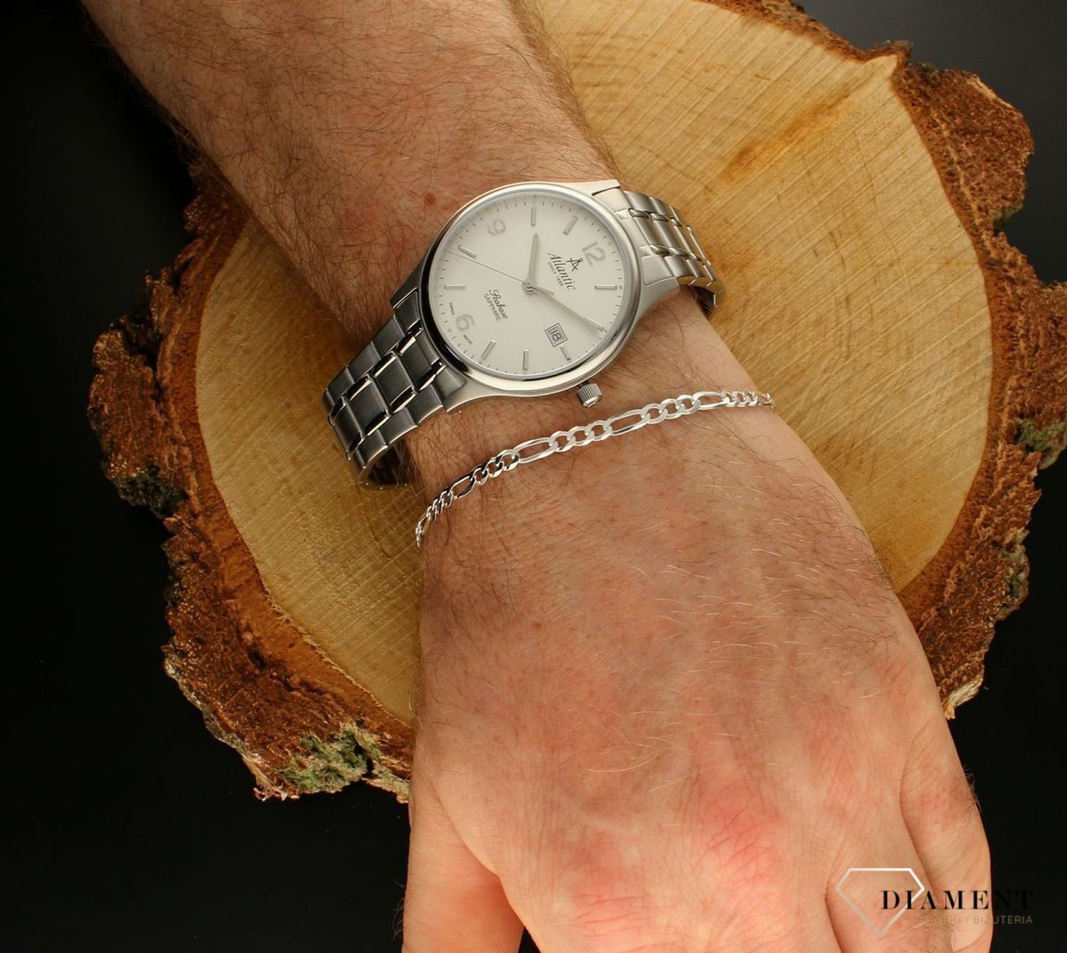 Bransoleta srebrna 925 figaro 3 mm rodowana DIA-BRA-2091R-80-925 3mm. Bransoletka wykonana jest z najwyższej próby srebra 925 o splocie figaro. Bransoletka srebrna o wadze 3,70 gram, długości 21 cm oraz szerokości 3 mm.  (3).jpg